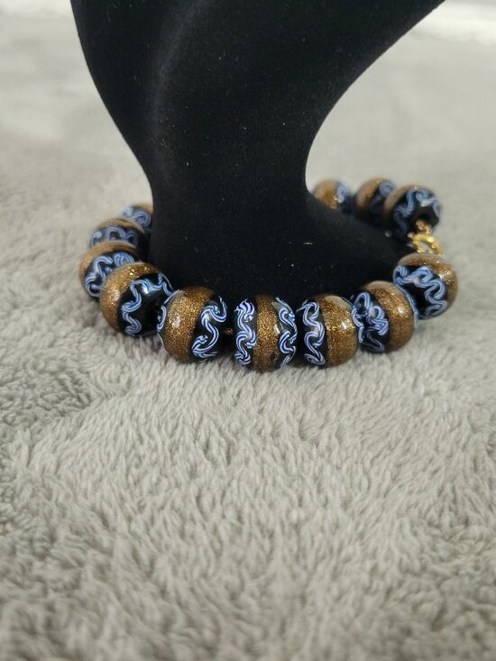 Jewelry - Vintage Murano Venetian Style Art Bead Bracelet Gold Shimmer Blue Swirl B4E